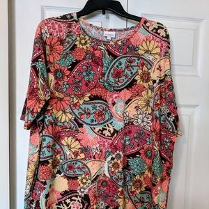 LulaRoe Irma - NWOT Sz Medium